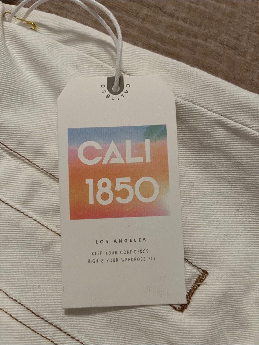 CALI 1850 Women's Off-White Denim Jacket - Picture 7 of 8